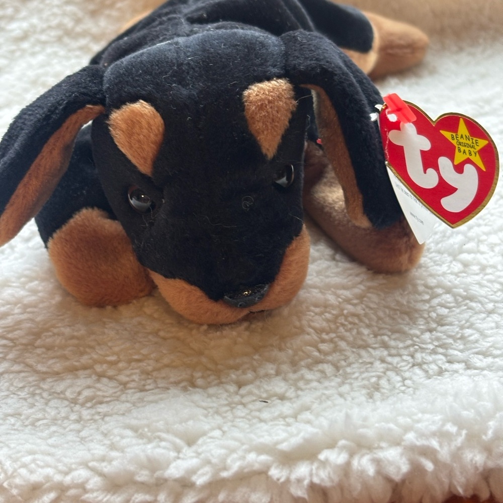 Ty Beanie Babies “”Doby” Black and Brown Dog Plush Toy